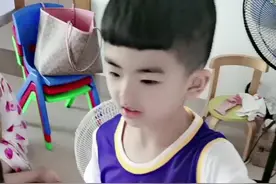 自闭症典型表现社交障碍不说不听指令，不关注人，呼名无反应，做什么都拉着大人的手，不会手指指势等等@抖音短视频视频封面
