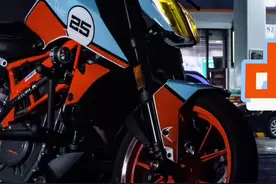 凯越321&ktm390duke对比看吧#ktm390duke #凯越321 #北京国际摩托车展 #机车视频封面