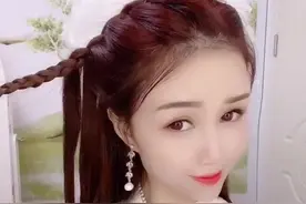 刘海披肩发、这样扎不再挡眼睛，出门都夸你好看！#减龄发型 #披肩发 #抖音小助手