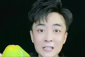 真有这样的牛奶木瓜吗？结局让我意想不到啊！#木瓜 #木瓜牛奶 #测评 #试吃 视频封面
