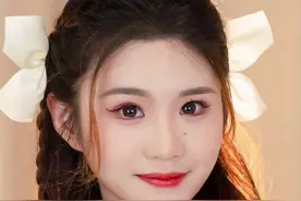 把相亲妹妹改成了可爱甜美，居然还遇到了暗恋很久的学长！！#素人改造 #美妆 #相亲记视频封面