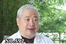 身上这种白色褐色的斑块，不用担心，不是白癜风 #花斑癣 #医学科普 视频封面