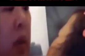 华裔女孩哭着要学中文！说不会说中文算什么中国人！视频封面