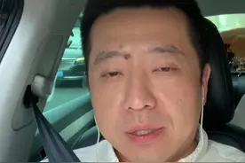 #当事人在抖音 我正在去嘉兴桐乡的路上，准备独家采访徒手接住6楼坠落女童的沈东和陆晓婷，篮球队长沈东说接住欣欣，这是我人生中接住的最好的一球！#大v说 #徒手接女童的好心人找到了视频封面