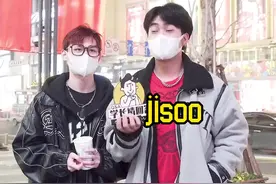 现在的00后男生更偏爱可爱风女友?男生的理想型女友脸是什么样的?#00后 #街采 #赵今麦 #iu #jisoo #谭松韵 