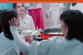 #阿娇问吉克隽逸本身这么黑吗 看的出来美女就是单纯的疑问而已！