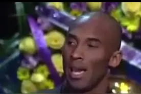 这是科比在老巴斯追悼会上许下的诺言！倔强、执着、坚韧，为了报恩老巴恩斯，宁愿牺牲自己，也要兑现那份许下承诺！这样的球员，你有什么理由不爱！#小超忆科比