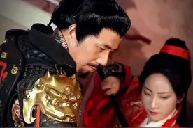当老爸穿上甲胄#古风 #盔甲 #甲胄父女 #带你穿越古代 #饼爸视频封面