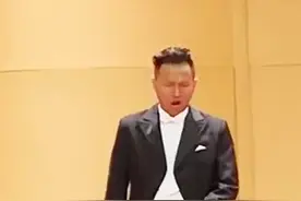 我的天呐唱完直接被救护车拉走了，看完才知道怎么回事太吓人了？#男高音 #唱歌 #热门#声乐@DOU+小助手 视频封面
