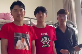完了这次我着啦😠#内容过于真实#藏手机 #校园趣事视频封面
