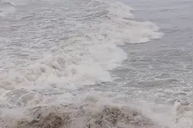 海水倒流！钱塘大潮！千古奇观！传说中的哪吒闹海！！视频封面