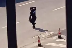 可可爱爱！保安利用闲暇时间打拳#贵州视频封面