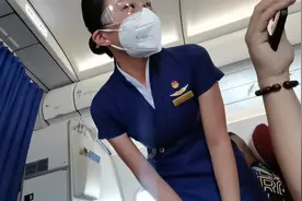 这样热情的深航乘务组，你还有不坐深航的理由吗视频封面