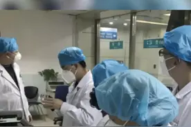 物资让给抗“疫”一线，兰大一院放射科自制防护面罩，向一线的白衣天使们致敬#战胜疫情dou行动 #兰州事记 ￼视频封面