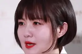 #阳光姐妹淘 #蒋小涵 为了角色增肥20多斤，直言增肥是件愉悦的事😂 最后增肥成果把#包贝尔 吓了一跳视频封面