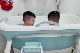 秋天来了，宝宝们用折叠浴缸🛀泡个热水澡，睡个好觉！