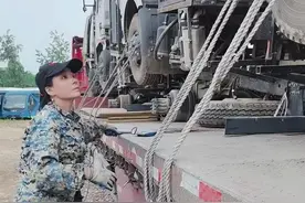 关于背车刹绳子的方法，这一种你会吗？大家有更好的方法也可以在评论区分享出来哟#卡车女司机 #这波操作稳了 视频封面