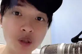 第一个登陆意甲联赛的中国球员——马明宇。#遇见足球 #意甲 #苗霖评书视频封面