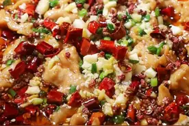 水煮肉片简单的家常做法，麻辣鲜香，肉片滑嫩，好吃又下饭~#家常菜 #跟着抖音学做菜 #水煮肉片 