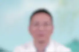 口腔溃疡很令人烦恼，今天教大家一个小妙招来解决它