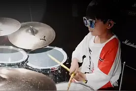 你要的吃鸡神曲《98k》来了。大吉大利，今晚吃鸡 #刺激战场  #架子鼓