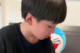 天凉没法冲浪，赶海只捡到生蚝壳，酒店床单过敏，吃海鲜集体拉肚子！悲催啊～视频封面