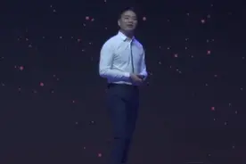 京东SEC成员首次在香港上市仪式亮相，刘强东仍掌握京东控制权#京东赴港上市 #上市