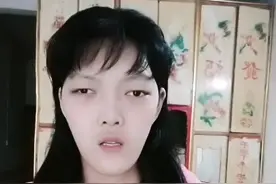 @抖音短视频 @创作灵感小助手 #湖南第一女巨人#我要上热门#中国巨人之一，湖南第一女巨人身高二米三，今天说出了自己的故事，这是你们一直想知道的，我今天都回答了，不知道你们看完之后有什么感想，会不会越来越瞧不起我？觉得我太卑微了，我也知道有很多人想让我出一个这样的视频，今天有时间就拍了一个，其实我也想了很久，到底该怎么样跟你们说最好最合适？这个因为时间的关系，我也只能说这么多了，你们之前都不明白的，现在都明白了吧？视频封面