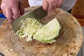 #甘蓝 #大头菜 分享西红柿炒甘蓝的家常做法