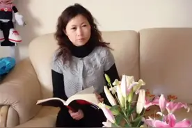 书虫荐虫、一日一荐之37——杜拉斯巜情人》视频封面