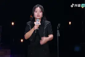 信医生，还是信我经纪人，这是个问题#李雪琴今天有演出