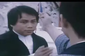 陈真用无敌鸳鸯连环腿，只三招击败东洋浪人，壮哉！#梁小龙#大号是中华#精武精神代代相传视频封面