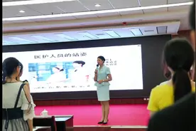每个成绩单背后都有很多默默托起我们的人，因为被认可视频封面