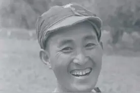 他就是“独臂将军”左齐！