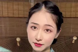 作为手镯一姐，必然会在行内外引起众多的矛盾，但是我刘思懿敢于去面对，我也希望姐妹们同我一起，追求自己想要的一切！#思懿翡翠老板娘 #手镯懿姐视频封面