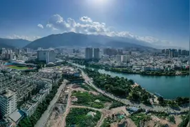 云南大理的下关市，现在称之为下关镇。中华人民共和国成立后视频封面