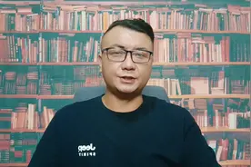 老师因为两个学生调皮，让全班同学自扇耳光#社会百态视频封面