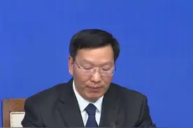 实施三孩生育政策及配套支持措施：山东省提出设立3岁以下婴幼儿父母育儿假、独生子女父母护理假视频封面