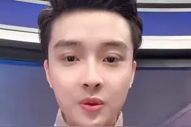 武磊从小就是学霸，父亲为培养儿子踢球辞职做保安。#精彩球不停 #苗霖评书 #国足 #足球 #武磊视频封面