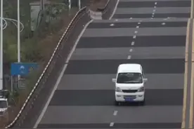 浪里个浪！真“8D”城市！#重庆波浪形公路开车如坐过山车 #重庆dou知道视频封面