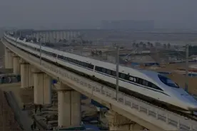 #广州 正规划建设广中珠澳高铁。视频封面