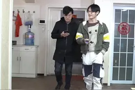 vga就是蓝色接口的 现在都显卡都不支持 一定要注意嗷#电脑 #电脑配置 #电脑技巧视频封面