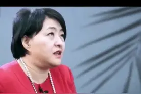 今日资本风投女王徐新：我亲眼目睹过刘强东一夜白头，寒冬凛冽活下来就是好样的！#商业思维 #创业 #商业智慧 #商业模式 视频封面