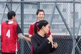 “有了足球，就像鸟儿飞向了天空. ”