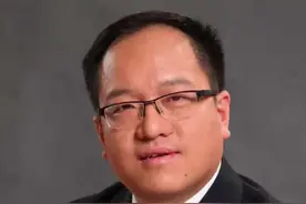 大牙龋坏一个大洞，是拔牙还是补牙#健康科普3000问 @小荷健康 @小荷医典 视频封面