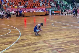 北海队末节崩盘 惜败南宁展翼 今年第四次输给同一支球队 #篮球需要沉淀 #用篮球表达心情 @DOU+小助手 #广西青少年锦标赛初中组视频封面