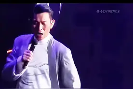 62岁刘德华，7.5号上海演唱会，也许能够红一辈子的男人，只有他了#刘德华 #爱火烧不尽 #经典老歌视频封面