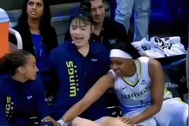 打成一片！李月汝wnba飞翼队无缝衔接！小宝笑容回来了！ #李月汝