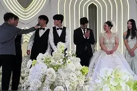 最后这俩伴郎送的祝福，新郎脸色都变了😂视频封面