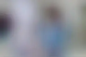 河南北医医院管理研究院贾圆圆院长来科室取景拍视频。她说“去找一个像太阳一样优秀的人，晒一晒所有不值一提的悲伤”腹有诗书出口成章，美丽自信又散发着光芒。这样的女子，有才华又热烈大方，向下兼容也在收敛锋芒，让人暗暗感动和温暖。 加了微信，她在朋友圈里写道“惊涛骇浪是人生不免；不能慌张、不能放弃，最要紧的是扎实自己。同志相求、同声相应，能找到互相砥砺、互相切磋。比肩而立，你自己本身是榜样。” 是我喜欢的文案，是我喜欢的榜样，是我想要成为的样子。感谢今日偶遇，治愈了我不值一提的悲伤。#护士 #护士懂护士 #榜样的力量 #榜样的力量是无穷的 #加油你是最棒的视频封面